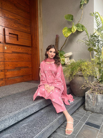 EMB Pink Kurta -stiched 🌸